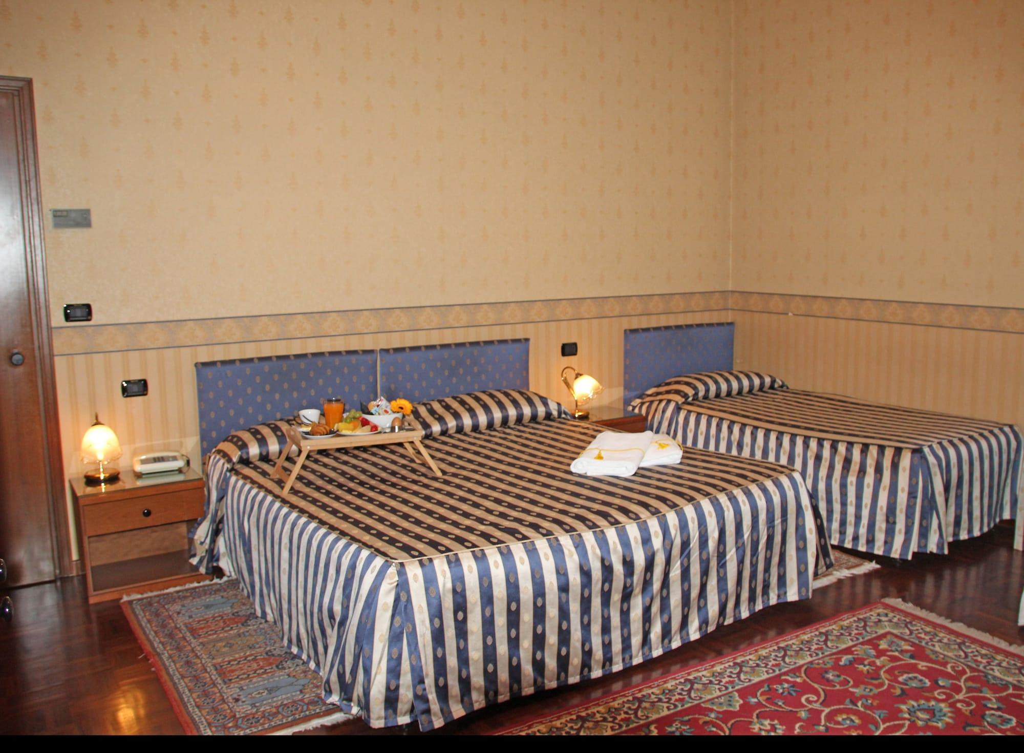 Albergo Ristorante Leon D'Oro Новента ди Пиаве Екстериор снимка
