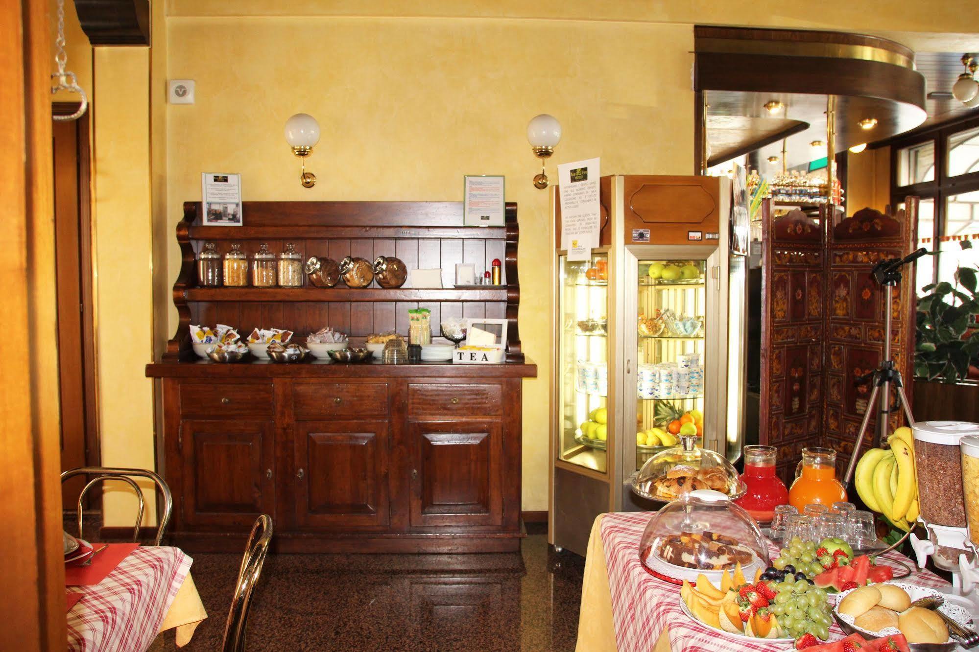 Albergo Ristorante Leon D'Oro Новента ди Пиаве Екстериор снимка