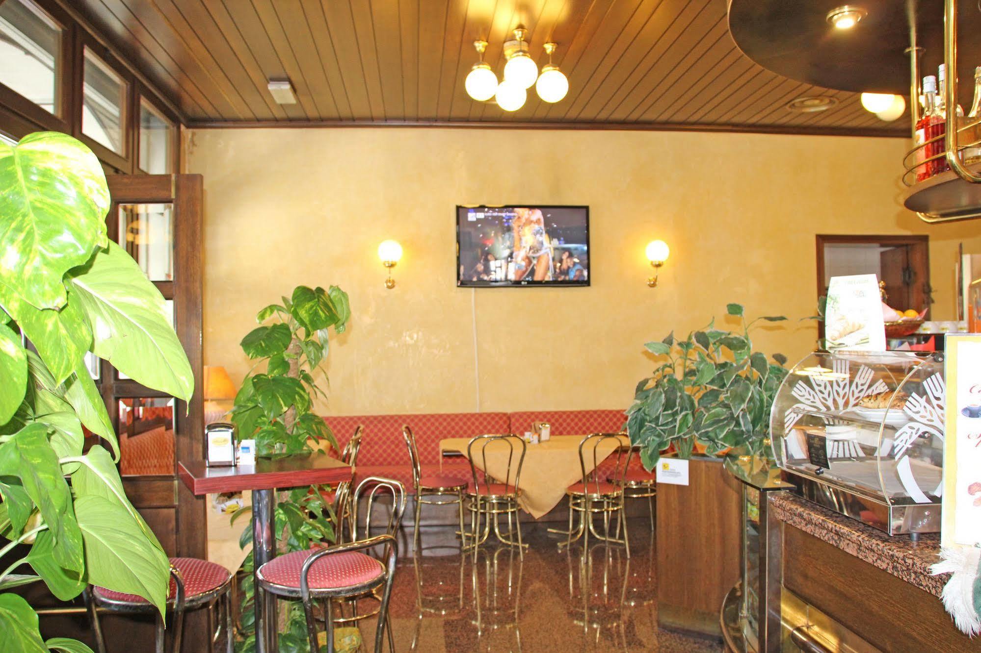 Albergo Ristorante Leon D'Oro Новента ди Пиаве Екстериор снимка